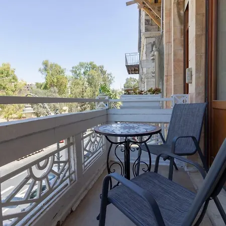 Art Apartment In Mamila Jerusalem Exterior photo