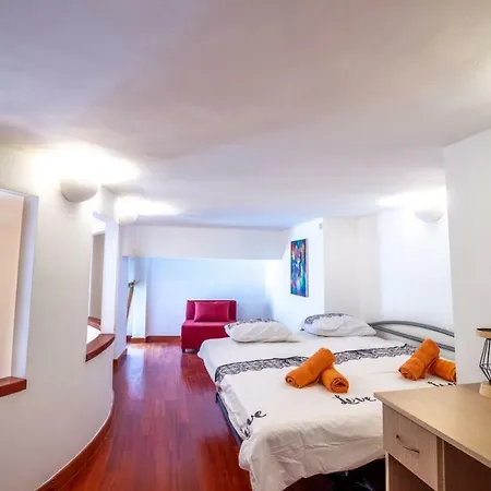 Art Apartment In Mamila Jerusalem Exterior photo